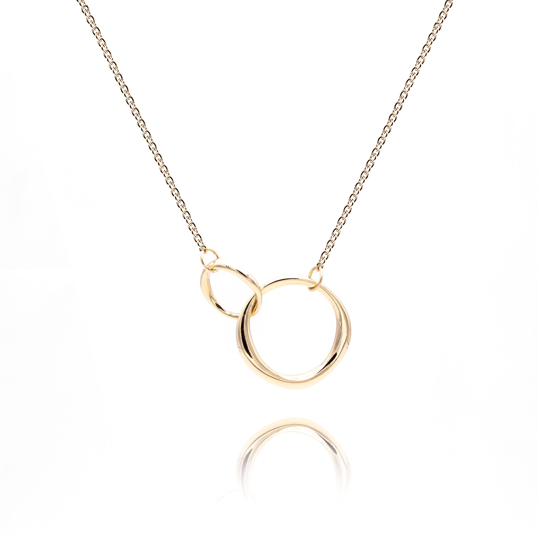Elegante Goldkette mit Anhänger - Handgefertigter Schmuck aus edlen Metallen